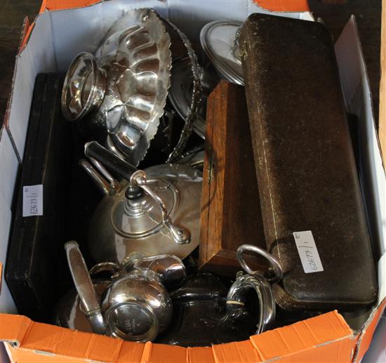 Large quantity of plated wares